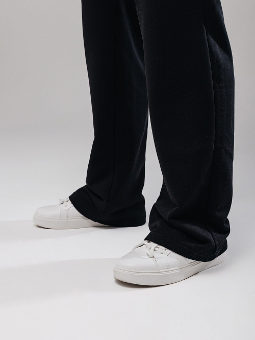 Брюки прямые черные