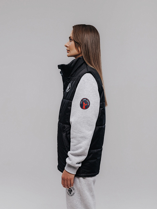 Жилет утепленный черный женский  в интернет-магазине бренда Александра Овечкина WWW.OVIGR8.COM